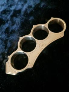BRASS 4 FINGER RINGER KNUCKS BRASS 4 FINGER RINGER KNUCKS