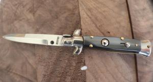 5 1/2" Stiletto Automatic Stainless Blade 2 3/8"