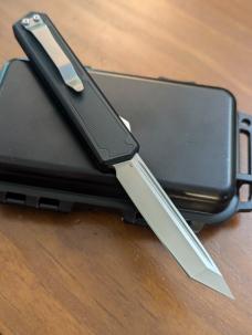 No Limit Knives Brand Vanga Red/Black USA MADE OTF Automatic Knife - Tanto Satin Plain No Limit Knives Brand Vanga Red/Black USA MADE OTF Automatic Knife - Tanto Satin Plain