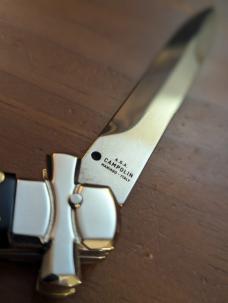 NIB 9inch-23cm A.G.A. Campolin Brazilian Horn Maltese Automatic lockback a super beautiful stiletto NIB 9inch-23cm A.G.A. Campolin Brazilian Horn Maltese Automatic lockback a super beautiful stiletto