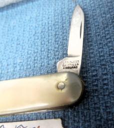 PRE OWNED 3" COLLECTORS PEN KNIFE HOFFRITZ VOSS CUTLERY ENGLAND PEARL SCALES??