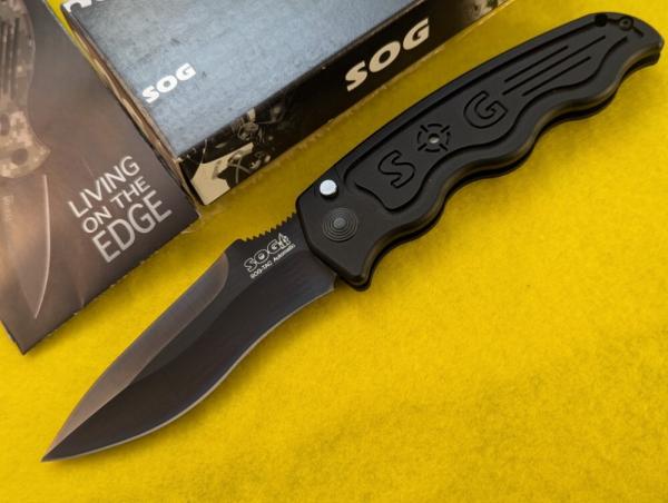 NIB SOG-TAC ST-06 Automatic Knife Drop Point (3.5" Black) 
