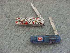 Vintage 2-RARE VICTORINOX KEY CHAING Pocket Knives
