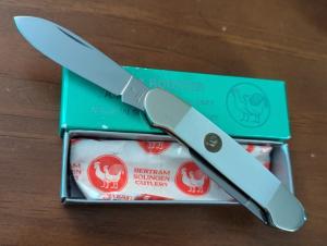 2000 HEN & ROOSTER Solingen 352 MOP Genuine Mother of Pearl Canoe MINT NEW IN BOX