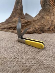 Remington Pocket knife, Barlow, Yellow handle, USA (62) Remington Pocket knife, Barlow, Yellow handle, USA (62)