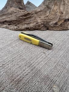 Remington Pocket knife, Barlow, Yellow handle, USA (62) Remington Pocket knife, Barlow, Yellow handle, USA (62)