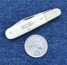 AG Russell Ivory Baby Barlow AG Russell Ivory Baby Barlow
