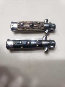 Set of 2 Vintage Mini 4 5/8" Switchblades Set of 2 Vintage Mini 4 5/8" Switchblades