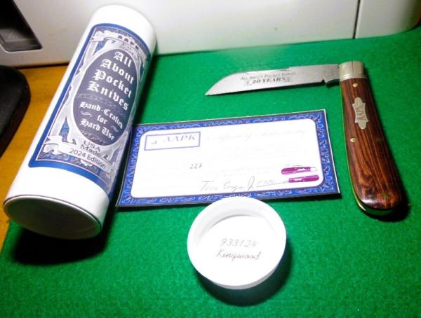 SUPER ADD 2024 AAPK CLUB KNIFE ONLY 227 MADE BY GEC KINGWOOD SCALES IN TUBE WITH COA SUPER ADD 2024 AAPK CLUB KNIFE ONLY 227 MADE BY GEC KINGWOOD SCALES IN TUBE WITH COA