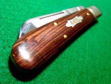 SUPER ADD 2024 AAPK CLUB KNIFE ONLY 227 MADE BY GEC KINGWOOD SCALES IN TUBE WITH COA SUPER ADD 2024 AAPK CLUB KNIFE ONLY 227 MADE BY GEC KINGWOOD SCALES IN TUBE WITH COA