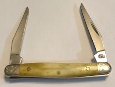 New in Box 2008 Case Antique Bone Tiny Muskrat New in Box 2008 Case Antique Bone Tiny Muskrat