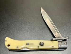 Roma 9” Italian-Style Swing-Guard