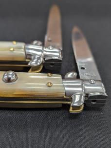 DUO OF GIOVANNI BELTRAME FLAT BLADE 23CM & 20CM STILETTOS FRENCH TIP HONEY HORN AUTOMATICS...NOS DUO OF GIOVANNI BELTRAME FLAT BLADE 23CM & 20CM STILETTOS FRENCH TIP HONEY HORN AUTOMATICS...NOS