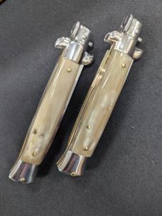 DUO OF GIOVANNI BELTRAME FLAT BLADE 23CM & 20CM STILETTOS FRENCH TIP HONEY HORN AUTOMATICS...NOS DUO OF GIOVANNI BELTRAME FLAT BLADE 23CM & 20CM STILETTOS FRENCH TIP HONEY HORN AUTOMATICS...NOS