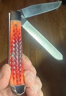 2004 Cattaraugus/Case Red Bone Trapper w/ATS-34 Blades.1 of 250! Beautiful Wooden Arrowhead Box also 2004 Cattaraugus/Case Red Bone Trapper w/ATS-34 Blades.1 of 250! Beautiful Wooden Arrowhead Box also