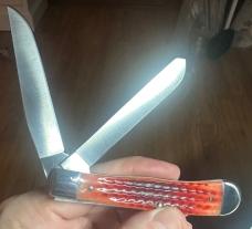 2004 Cattaraugus/Case Red Bone Trapper w/ATS-34 Blades.1 of 250! Beautiful Wooden Arrowhead Box also 2004 Cattaraugus/Case Red Bone Trapper w/ATS-34 Blades.1 of 250! Beautiful Wooden Arrowhead Box also