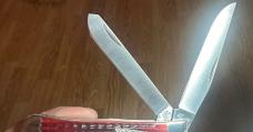 2004 Cattaraugus/Case Red Bone Trapper w/ATS-34 Blades.1 of 250! Beautiful Wooden Arrowhead Box also 2004 Cattaraugus/Case Red Bone Trapper w/ATS-34 Blades.1 of 250! Beautiful Wooden Arrowhead Box also