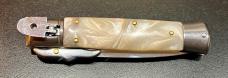 Swing-Guard Leverlock Stiletto