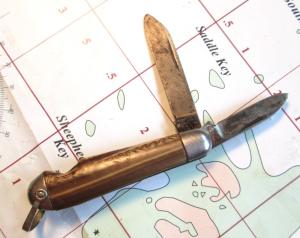 VTG HAMMER BRAND Imperial USA Tiny Small Easy Open EO Knife w/ bail B39