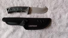 Gerber Metolius Fixed Blade Guthook Hunting Knife Nice Condition Discontinued