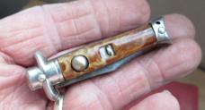 NO SNAPPY on this Colonial SNAPPY **Parts Knife D44