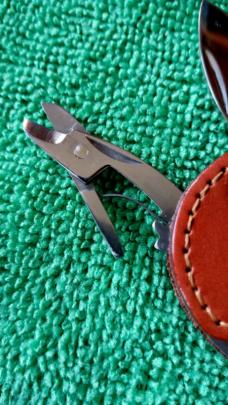 SOG Specialty Attache Leather Keychain Knife / Scissors Excellent Condition