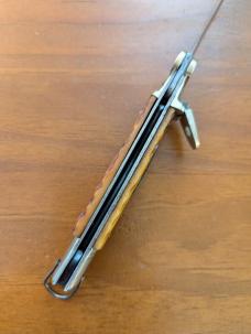 JAPANESE MADE AMBER PICKBONE EXTRACTOR SWITCHBLADE JAPANESE MADE AMBER PICKBONE EXTRACTOR SWITCHBLADE