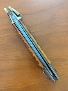 JAPANESE MADE AMBER PICKBONE EXTRACTOR SWITCHBLADE JAPANESE MADE AMBER PICKBONE EXTRACTOR SWITCHBLADE