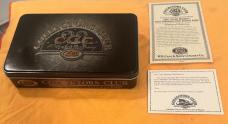 2001 CASE XX COLLECTORS CLUB 20TH ANNIV. HALF WHITTLER W/MOSS GREEN HANDLES & SQUARE BOLSTERS. MINT! 2001 CASE XX COLLECTORS CLUB 20TH ANNIV. HALF WHITTLER W/MOSS GREEN HANDLES & SQUARE BOLSTERS. MINT!