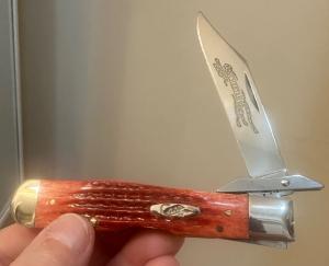 2003 CaseXX Pocket Worn Cheetah w/Old Red Jigged Bone Handles. Look close this knife is super clean!