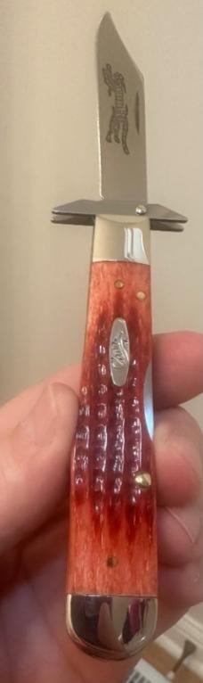2003 CaseXX Pocket Worn Cheetah w/Old Red Jigged Bone Handles. Look close this knife is super clean! 2003 CaseXX Pocket Worn Cheetah w/Old Red Jigged Bone Handles. Look close this knife is super clean!