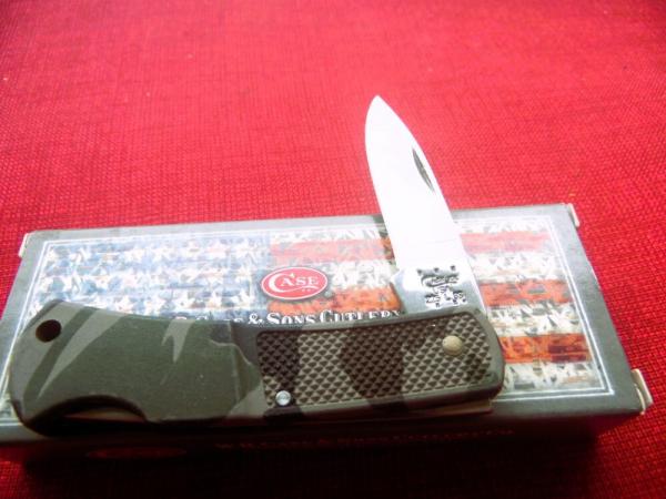 CASE XX 2014 CAMO 225L SS WITH BOX UNUSED FROM STORAGE CASE XX 2014 CAMO 225L SS WITH BOX UNUSED FROM STORAGE