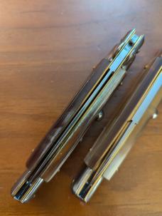 DUO OF FRANK BELTRAME 23CM 9" BAYONET & DAGGER STILETTO SET FRENCH HONEY HORN AUTOMATICS...NEW DUO OF FRANK BELTRAME 23CM 9" BAYONET & DAGGER STILETTO SET FRENCH HONEY HORN AUTOMATICS...NEW