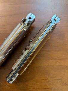 DUO OF FRANK BELTRAME 23CM 9" BAYONET & DAGGER STILETTO SET FRENCH HONEY HORN AUTOMATICS...NEW DUO OF FRANK BELTRAME 23CM 9" BAYONET & DAGGER STILETTO SET FRENCH HONEY HORN AUTOMATICS...NEW