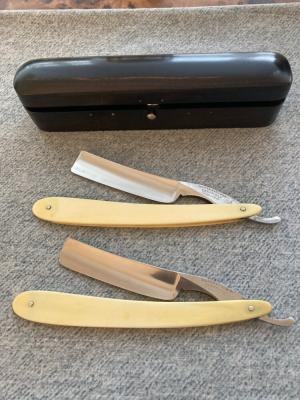  RARE! Antique WADE & BUTCHER, SHEFFIELD Ivory Handle 2-Razor Travel Set w/Original Factory Wood Box