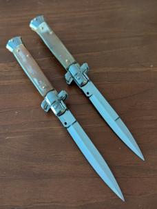 DUO OF FRANK BELTRAME 23CM 9" BAYONET & DAGGER STILETTO SET BRAZILIAN HONEY HORN AUTOMATICS...NEW DUO OF FRANK BELTRAME 23CM 9" BAYONET & DAGGER STILETTO SET BRAZILIAN HONEY HORN AUTOMATICS...NEW