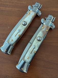 DUO OF FRANK BELTRAME 23CM 9" BAYONET & DAGGER STILETTO SET BRAZILIAN HONEY HORN AUTOMATICS...NEW DUO OF FRANK BELTRAME 23CM 9" BAYONET & DAGGER STILETTO SET BRAZILIAN HONEY HORN AUTOMATICS...NEW