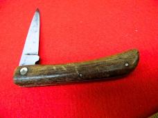 KISSING CRANE WOOD HANDLE APPROX 4" USED VINTAGE SINGLE BLADE FROM YEARS IN KNIFE ROLL KISSING CRANE WOOD HANDLE APPROX 4" USED VINTAGE SINGLE BLADE FROM YEARS IN KNIFE ROLL