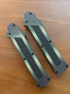 AKC MADE IN MANIAGO ITALY CAMOUFLAGE F-16'S OTF SET, 1 SATIN DAGGER, 1 SATIN BAYONET...NEW AKC MADE IN MANIAGO ITALY CAMOUFLAGE F-16'S OTF SET, 1 SATIN DAGGER, 1 SATIN BAYONET...NEW
