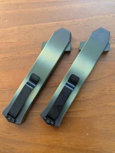 AKC MADE IN MANIAGO ITALY CAMOUFLAGE F-16'S OTF SET, 1 SATIN DAGGER, 1 SATIN BAYONET...NEW AKC MADE IN MANIAGO ITALY CAMOUFLAGE F-16'S OTF SET, 1 SATIN DAGGER, 1 SATIN BAYONET...NEW