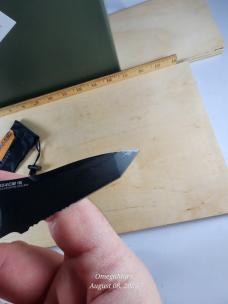 Benchmade 9500SBK Mini Auto-Stryker Serrated Light usage, warrantied Benchmade 9500SBK Mini Auto-Stryker Serrated Light usage, warrantied