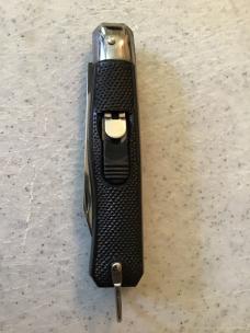 Auto lock knife with safety Auto lock knife with safety