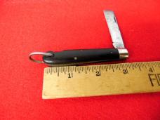 RARE TO FIND VINTAGE CAMILLUS USA WOOD SCALE ROPE KNIFE HAS BALE PRE-OWNED FROM STORAGE RARE TO FIND VINTAGE CAMILLUS USA WOOD SCALE ROPE KNIFE HAS BALE PRE-OWNED FROM STORAGE