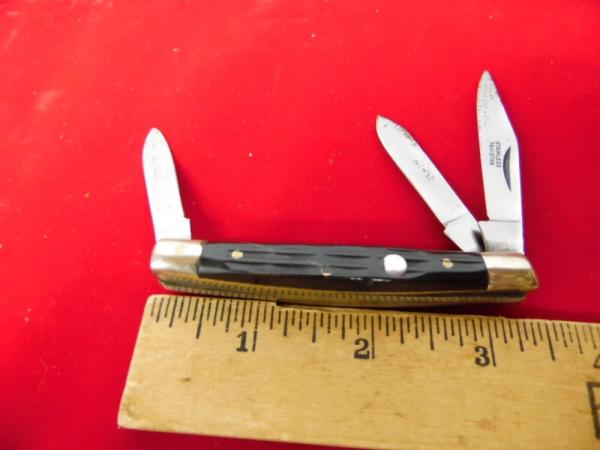 APPROX. 3-3/8" SMALL STOCKMAN FROM STORAGE YEARS AGO UNUSED GOOD DAILY CARRY APPROX. 3-3/8" SMALL STOCKMAN FROM STORAGE YEARS AGO UNUSED GOOD DAILY CARRY