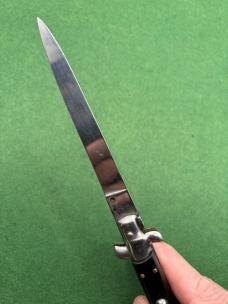 11” Vintage B Rostfrei Swivel Bolster Stiletto 11” Vintage B Rostfrei Swivel Bolster Stiletto