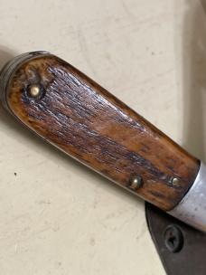 Utica Kutmaster Barlow bone edc not mint Utica Kutmaster Barlow bone edc not mint