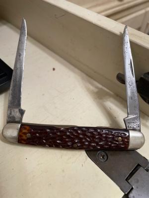 Utica Kutmaster muskrat edc not mint. Carbon steel