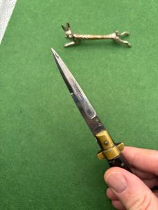 7 1/2” Sterile Frosolone Switchblade 7 1/2” Sterile Frosolone Switchblade