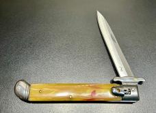 Italian-Style 11” Swing-Guard Leverlock Stiletto Italian-Style 11” Swing-Guard Leverlock Stiletto