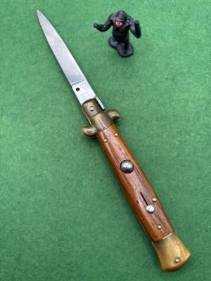9” Brass & Wood Vintage Inox Swivel